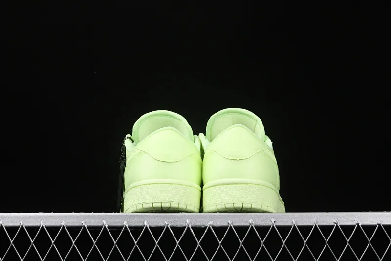 All categories Air Jordan Jordan series basketball shoes Air Jordan 1 Low Air Jordan 1 Ret Hi Prem AJ1 Joe 1 lemon yellow starry low-top basketball shoes CJ7891-700
